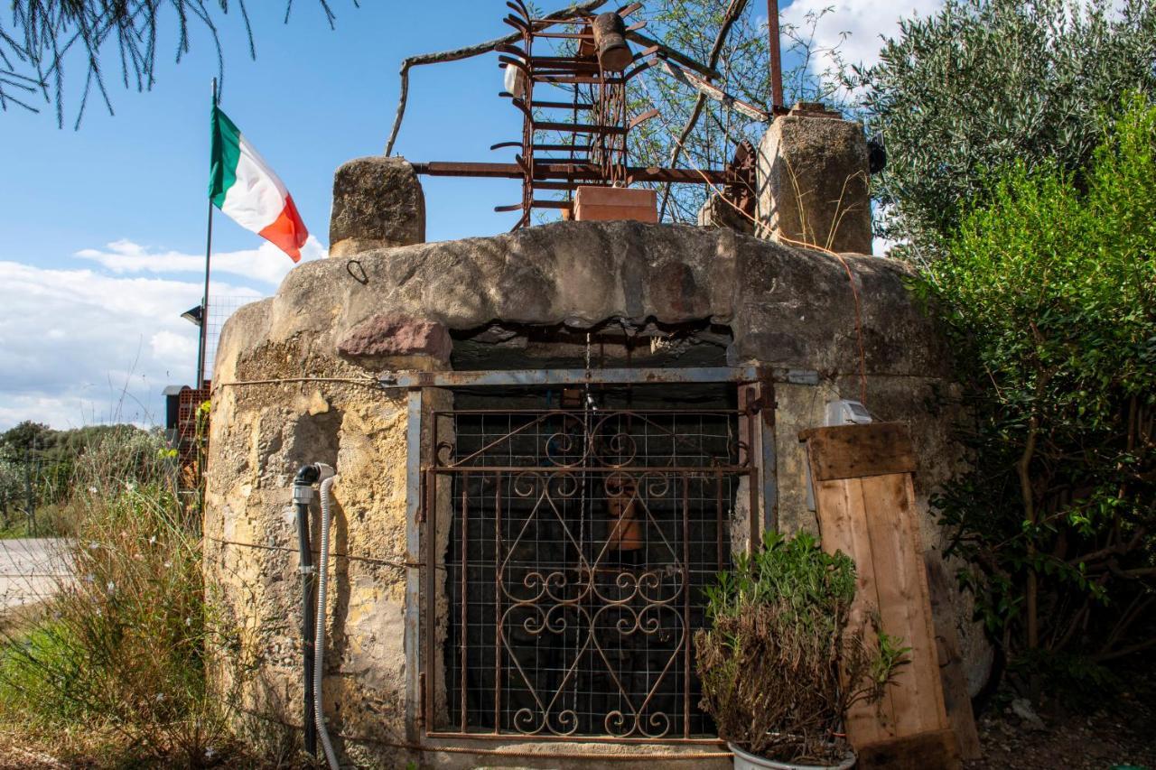 B&B La Noria San Sperate Bagian luar foto